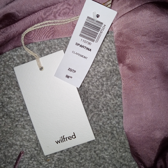 Spartina Satin BlouseSatin V-neck ruffle blouse - Picture 8 of 10